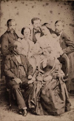 Entretien avec la g&eacute;n&eacute;alogiste Anne Dardaud - MyHeritage.fr - Blog francophone | Rhit Genealogie | Scoop.it