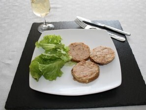 cou de canard farci au foie gras | A la d&eacute;couverte de l'esprit foie gras | Scoop.it