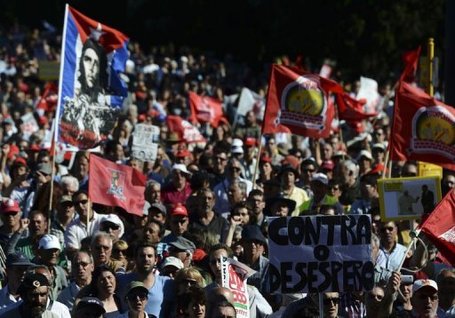Thousands rally in Portugal against pro-austerity government | Adamastor | Scoop.it