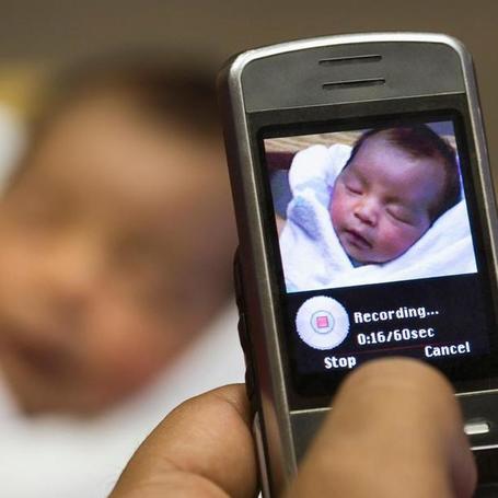 When to Back Off the Social Media Baby Train - Less is More | iGeneration - 21st Century Education | Scoop.it