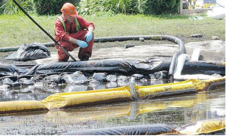 Enbridge statement makes PR disaster worse, experts say | Politics in Alberta | Scoop.it