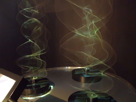 installation art - Paul Friedlander: A triptych, three kinetic waveforms | Vulbus Incognita Magazine | Scoop.it