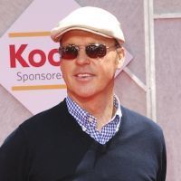 Michael Keaton remplace Hugh Laurie dans le remake de "Robocop" | Vie des medias... | Scoop.it