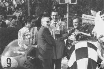 eBay History Lesson - Historic Photo - Ducati 750 Imola & Fabio Taglioni & Smart & Spaggiari | Ductalk | Scoop.it