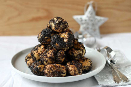 M&aacute;kos Guba, traditional Hungarian Christmas Dessert | Marcello's Kitchen | Scoop.it