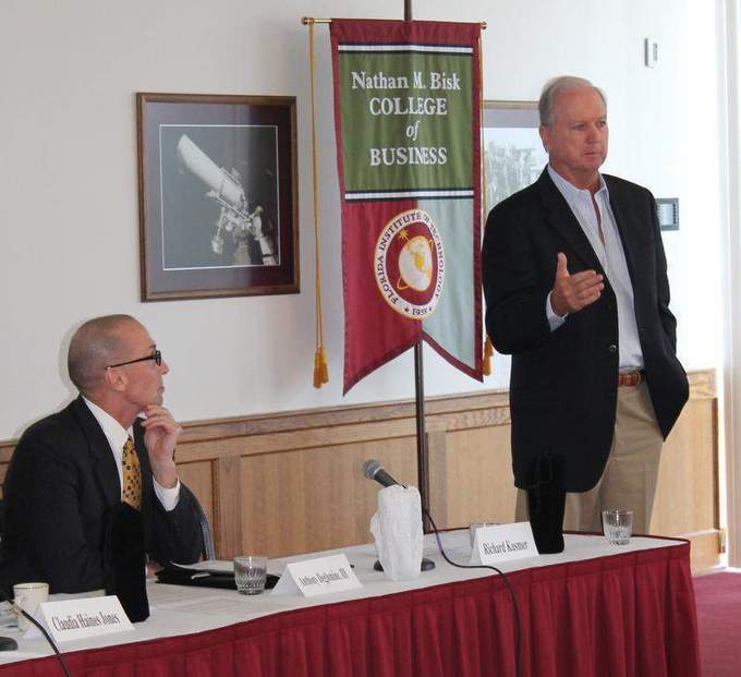 It's smart to be nice, business ethics panel says