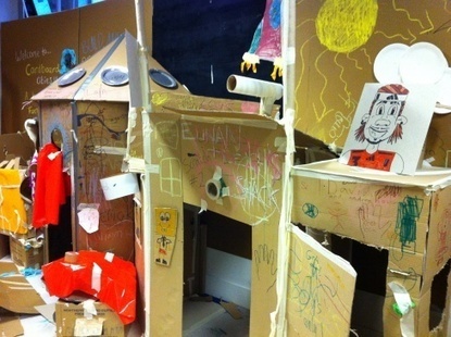 Laisser des enfants transformer une pi&egrave;ce remplie de cartons en ville &agrave; leur image : Cardboard&nbsp;Cities | Minixeum : Mus&eacute;es Lego &bull; Lego museums : Open P2P ReadWrite Museums &bull; Free Culture &bull; Co Creation | Scoop.it