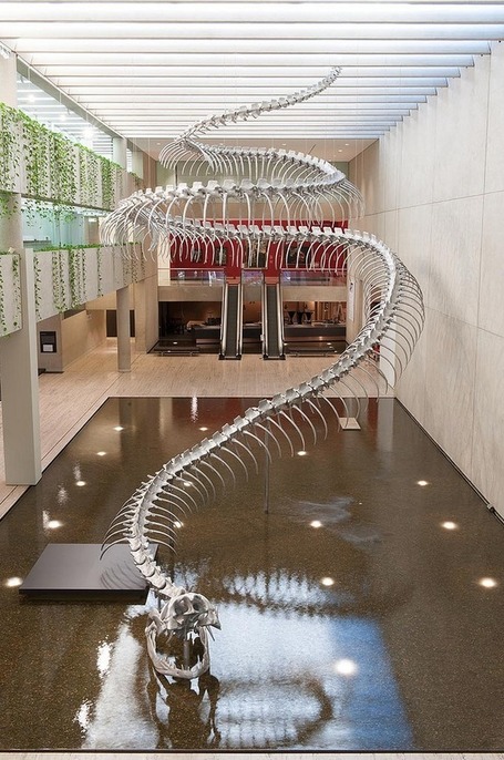 Giant Steel Snake Sculpture Ferociously Spans 170 Feet Long | Le It e Amo ✪ | Scoop.it