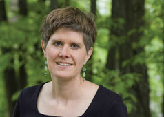 Chemical Crusader Sandra Steingraber -  Toxins in our environment and the health consequences of our time | YOUR FOOD, YOUR HEALTH: Latest on BiotechFood, GMOs, Pesticides, Chemicals, CAFOs, Industrial Food | Scoop.it