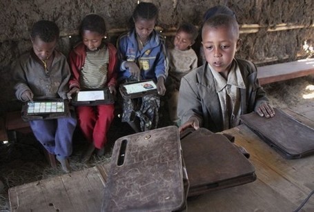 Ethio&shy;pian kids teach themselves with tablets | Languages, Learning & Technology | Scoop.it