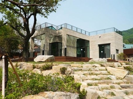 Modern Small House Design From Korea | yourhomyhome.com | Modern Home Design | Scoop.it