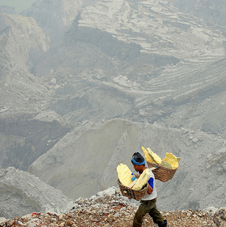 &raquo; Un infierno en amarillo, en Indonesia 101 Lugares incre&iacute;bles - | Geograf&iacute;a | Scoop.it