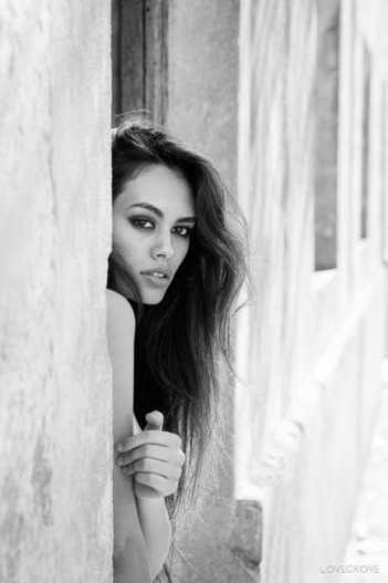 Portraits in the ruins of Spain with the Fuji X-Pro1 ~ pictures and techniques | The Digital Stash | Scoop.it