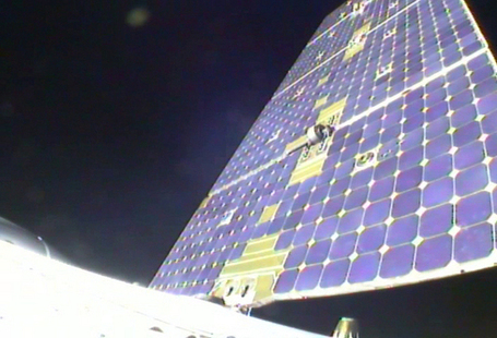 Amazing Pictures: SpaceX's Dragon Spaceship in Orbit From the Inside Out | Skylarkers | Scoop.it