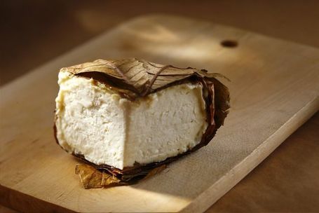 Leafy cheese wrappers enhance aesthetics | thedancingcheese | Scoop.it