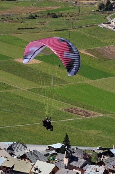 Dudek's new tandem paraglider: the Orca 2 | Paragliding : Hang ... | Paragliding | Scoop.it