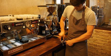 Le Caf&eacute; Lomi : quand le caf&eacute; devient un art | Paris Select | Grains et Feuilles | Scoop.it