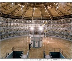 Foucault and social media: life in a virtual&nbsp;panopticon | The Next Edge | Scoop.it