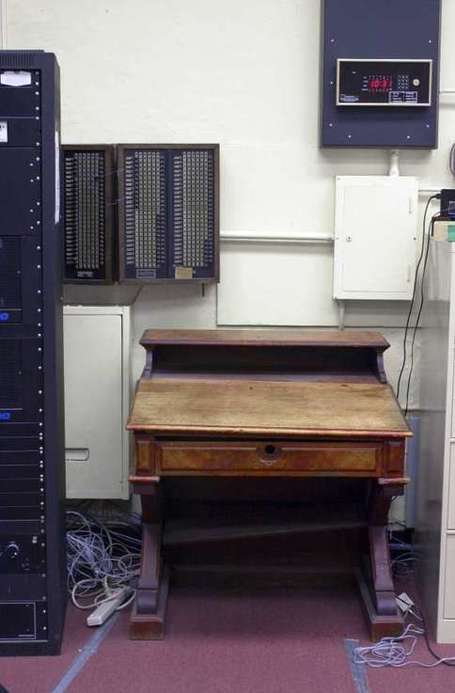 Missing: Abe Lincoln's desk - NorthJersey.com | Chicago Coffee Party News | Scoop.it