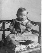 Why little boys wore dresses | History and Social Studies Education | Scoop.it