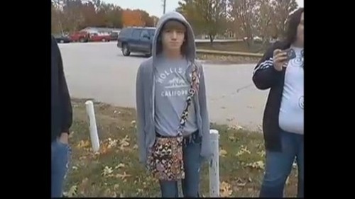 Kansas School Suspends 13-year-old Boy for Wearing Vera 