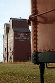 Canada: Restored elevators in Alberta - photographs by Dave Pattinson | Grain Elevators | Scoop.it
