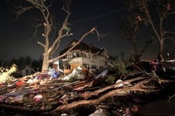 Tornadoes Rake Midwest States. Tornado Video | Disaster Emergency Survival Readiness | Scoop.it