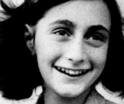 Anne Frank for iPad and Nook reimagines The Diary of a Young Girl for the digital age | iGeneration - 21st Century Education | Scoop.it