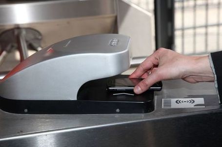Ah ? Orange lance la carte SIM NFC, d&eacute;ploiement d&egrave;s juillet | Web et HighTech | Scoop.it