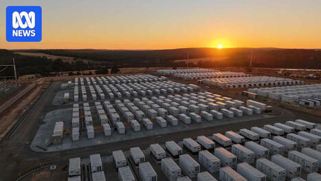 Australia's greenhouse gas emissions drop as renewable energy, batteries surge - ABC News | Operation Deimos | Scoop.it