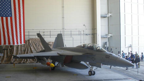 AIM-174B Makes Public Appearance at JMSDF-MCAS Iwakuni Friendship Day | DEFENSE NEWS | Scoop.it