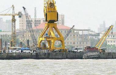 Inde : le contrat d'environ € 50 millions pour la remontée de la coque du sous-marin Shindurakshak a été signé avec Resolve India | Newsletter navale | Scoop.it
