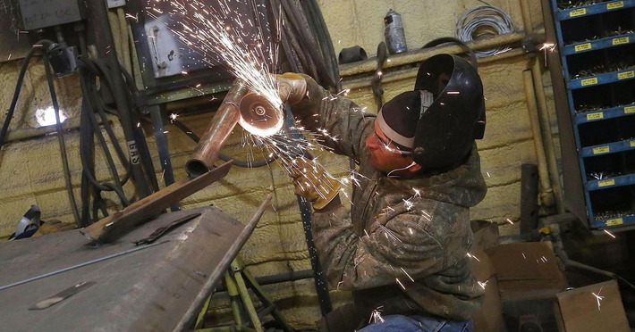 US industrial output surged 0.9 percent in January | Financial Markets Report  - Transforming Money Into Wealth | Scoop.it