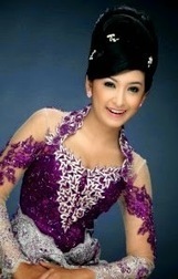 Model Kebaya Terbaru 2015 Modern Elegan Dan