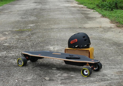 MEEPO V5 electric skateboard review - Unboxing, teardown, features and performance testing - CNX Software | Embedded Systems News | Scoop.it