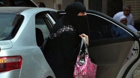 Saudi Arabia implements electronic tracking system for women | The Raw Story | News You Can Use - NO PINKSLIME | Scoop.it