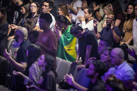 Pesquisa refuta ideia de que igrejas pe&ccedil;am votos - 10/10/2026 - Pol&iacute;tica - Folha | Inova&ccedil;&atilde;o Educacional | Scoop.it
