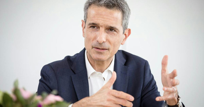 Benoit Bazin, le patron de Saint-Gobain, se dit &laquo;confiant&raquo; pour 2024 | Saint-Gobain Interviews | Scoop.it