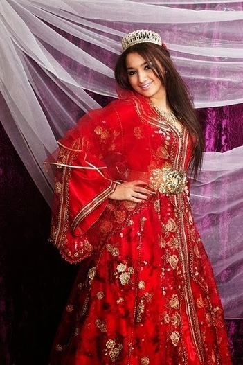 Takchita Rouge 2017 Pour Mariee Caftan