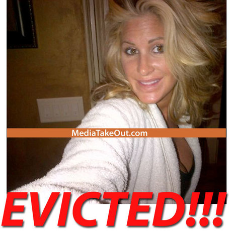 Don't Be Tardy To The EVICTION!!! Kim Zolciak From The Atlanta Housewives GETS EVICTED . . . LAST NIGHT!!! (She's Homeless . . . She's Homeless .. . La Da Di ...) - MediaTakeOut.com&trade; 2012 | GetAtMe | Scoop.it