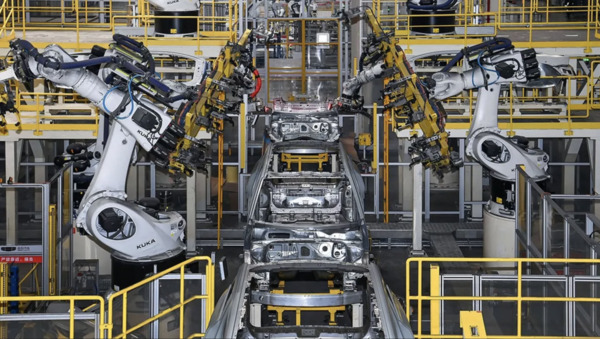 Renault&nbsp;: comment le chinois Geely prend petit &agrave; petit la place de Nissan | The Revolution Of The Car Industry | Scoop.it