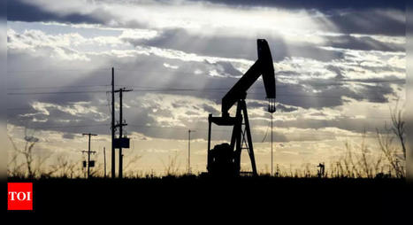 US oil production hits all-time high, conflicting with efforts to cut heat-trapping pollution - Times of India | Operation Deimos | Scoop.it