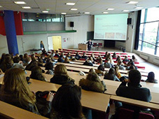 Lycéens de terminales, venez tester les cours à l'Université | Université Catholique de Lille | Scoop.it