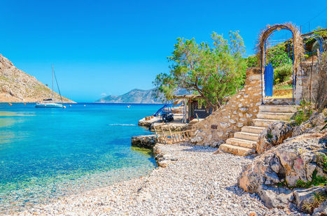 The 6 Most Affordable Greek Beaches - Cheese Traveller | Best Travel Vacay Scoops | Scoop.it