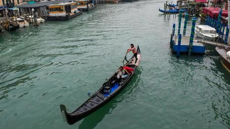 Venice restricts numbers allowed on gondolas after tourists get fatter | Anthropometry and Kinanthropometry | Scoop.it