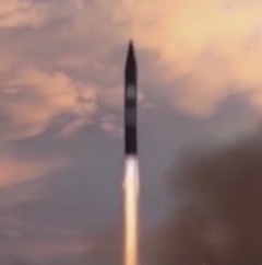Iran : le Khorramshahr, un missile nucl&eacute;arisable | DEFENSE NEWS | Scoop.it