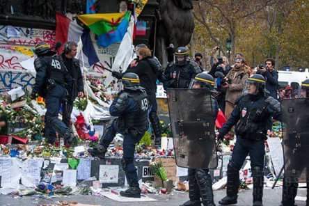 Saccage honteux du lieu de mémoire à la place de la république | ACTUALITÉ | Scoop.it