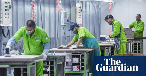 China economy grows faster than expected, but falls short of targets as risks loom | China | The Guardian | International Economics: IB Economics | Scoop.it