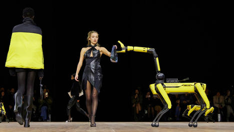 Boston Dynamics robot dogs steal Paris fashion show | Fashion & technology | Scoop.it