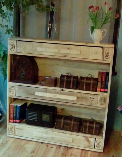 Unique 3-drawer Epal Pallet Bookshelf | 1001 Pallets ideas ! | Scoop.it